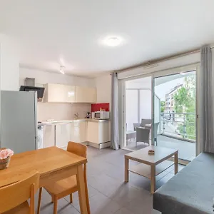 Le Printemps, Centre Juan Les Pins , 100m Des Plages, 70m De La Gare De Juan Les Pins Appartement